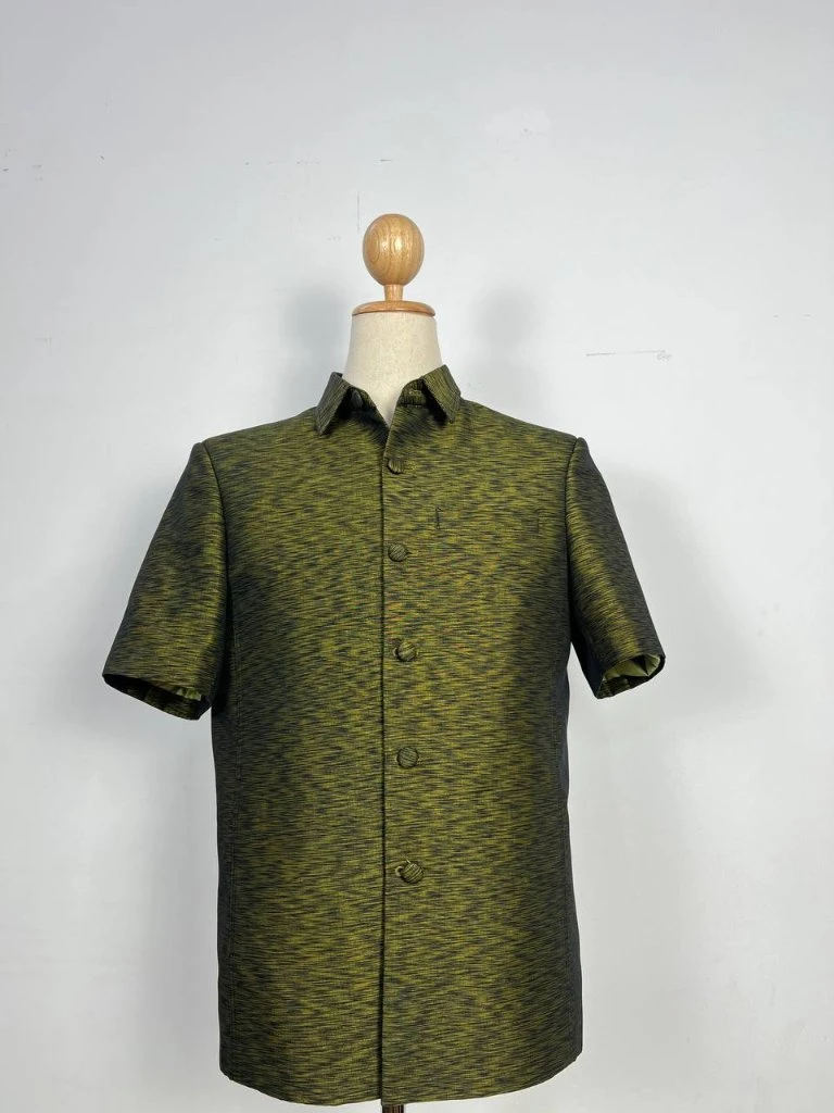រូបភាពផលិតផល Men Shirt ពី ក្រុមហ៊ុន ខេអឹម ថិចស្តាយ