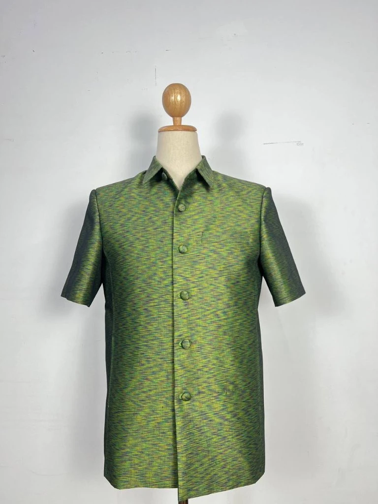 រូបភាពផលិតផល Men Shirt ពី ក្រុមហ៊ុន ខេអឹម ថិចស្តាយ